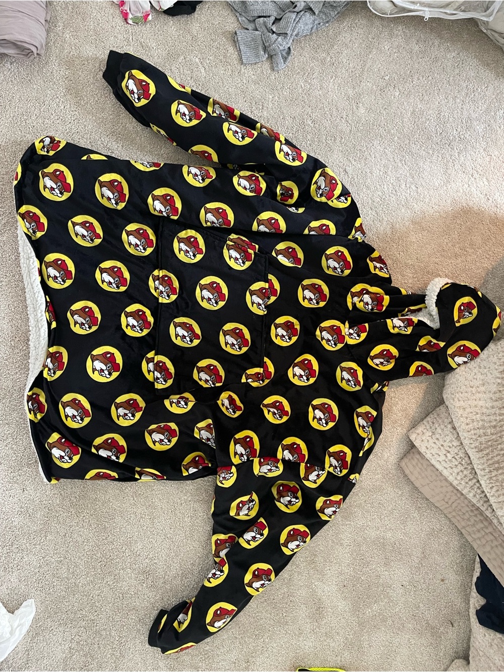 Buccees Black Hoodie with Yellow & Red Cartoon Logo Pattern XXL